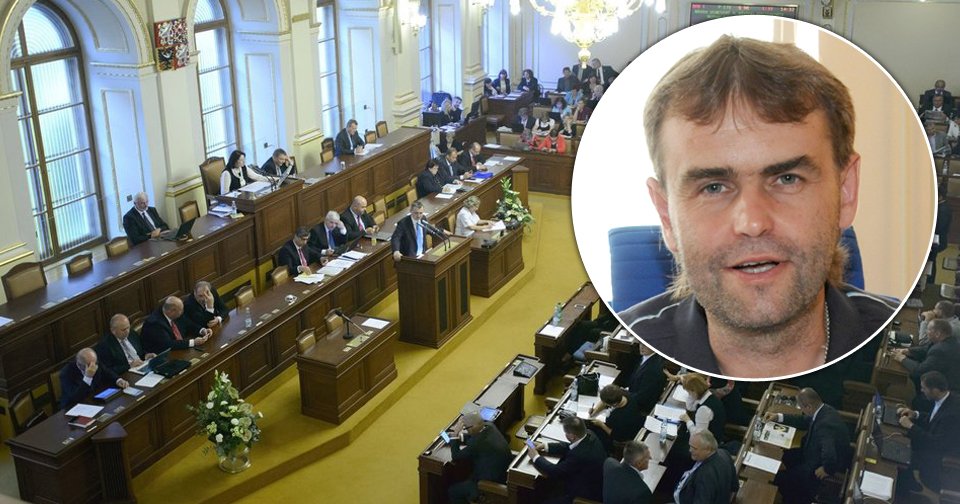 Robert Šlachta poslal poslanecké sněmovně varovný dopis