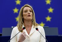 Zesnulého šéfa (†65) europarlamentu nahradila žena. Záda jí bude krýt blondýna od Babiše