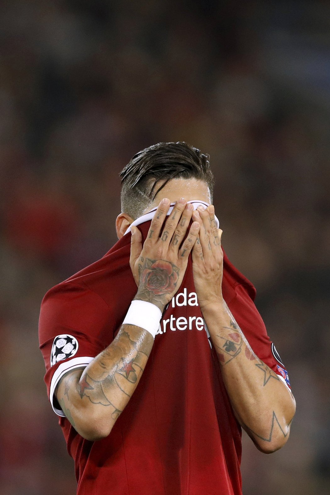 Roberto Firmino během zápasu Ligy mistrů.