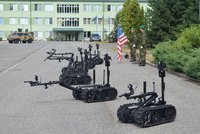 Zakažte používání zabijáckých robotů, volají ochránci lidských práv