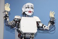 Další japonský humanoid – kdy nás ovládnou roboti?