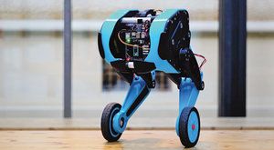 Robot SK8O z ČVUT: Na dvou kolech balancuje jako profík
