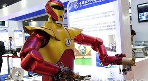 V Číně vyrobili podezřelého vesmírného robota: Vypadá jako Iron Man