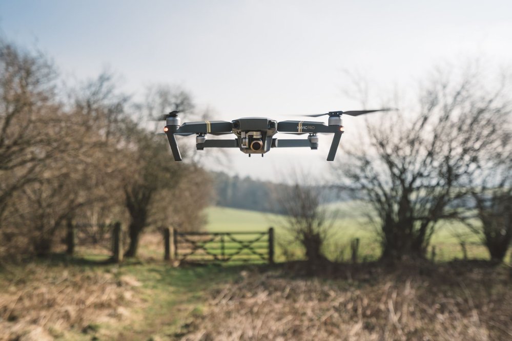 Na polích „pracují“ i drony
