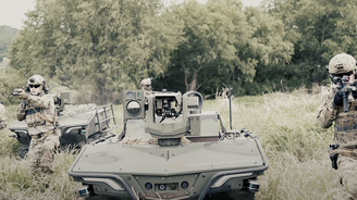 Autonomní systémy dál pronikají do armády. Američané testují robotického obrněnce  