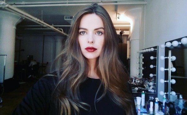 Robyn Lawley (27)