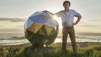Astronomové zuří: Novozélanďané vypustili do vesmíru disko kouli, má být nejsvětlejším objektem na obloze