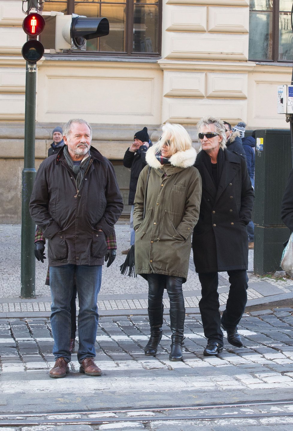 Rod Stewart na procházce Prahou