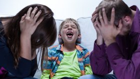 Pomoc! Vzteklé dítě dokáže vytočit rodiče k nepříčetnosti, aby dosáhlo svého