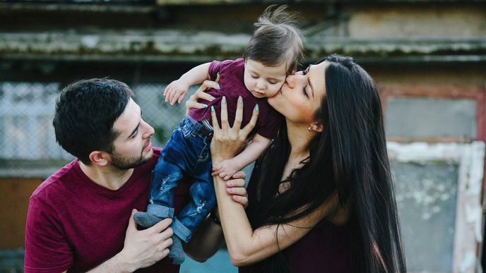 Poměrně velká část Čechů je ochotna o náhradní rodinné péči uvažovat po vychování vlastních dětí