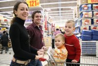 Zavřete o svátcích supermarkety, navrhuje Senát