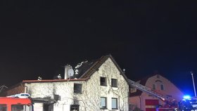 Požár rodinného domu ve Veselé. 