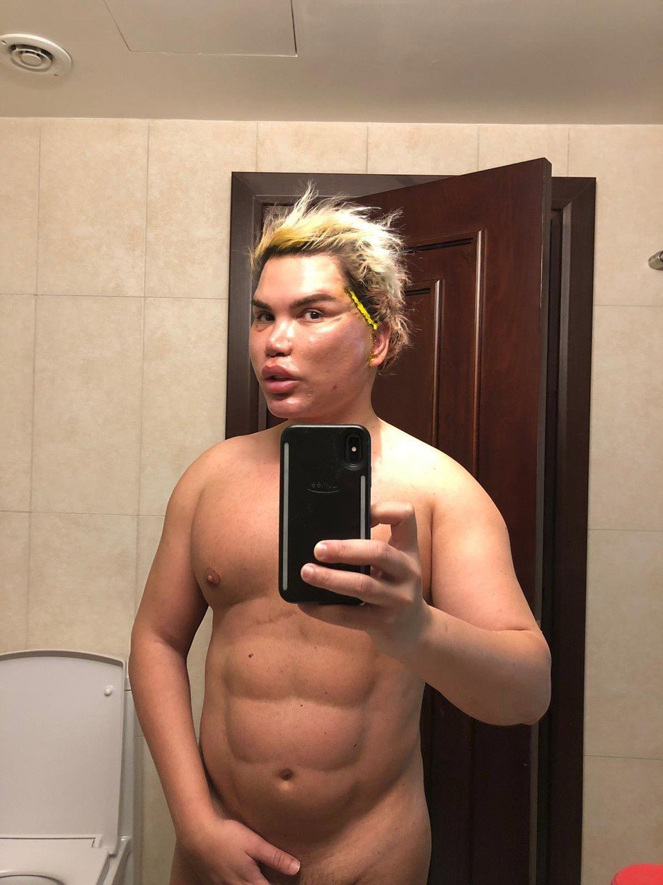 Živý Ken Rodrigo Alves