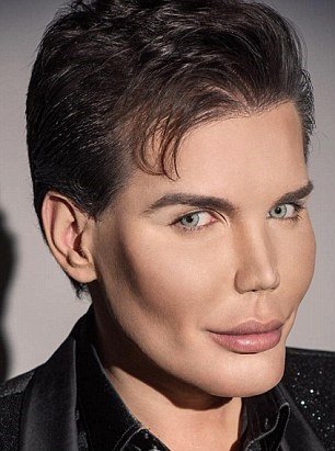 Živý Ken Rodrigo Alves