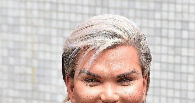 Živý Ken Rodrigo Alves