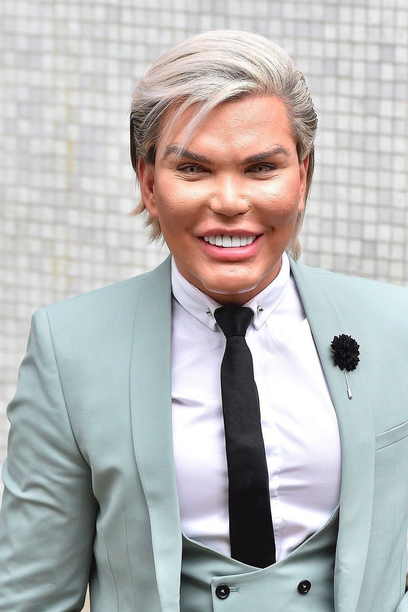 Živý Ken Rodrigo Alves