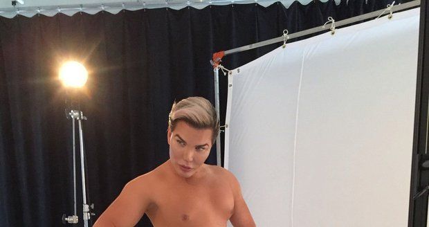 Rodrigo Alves nafotil sexy fotky.