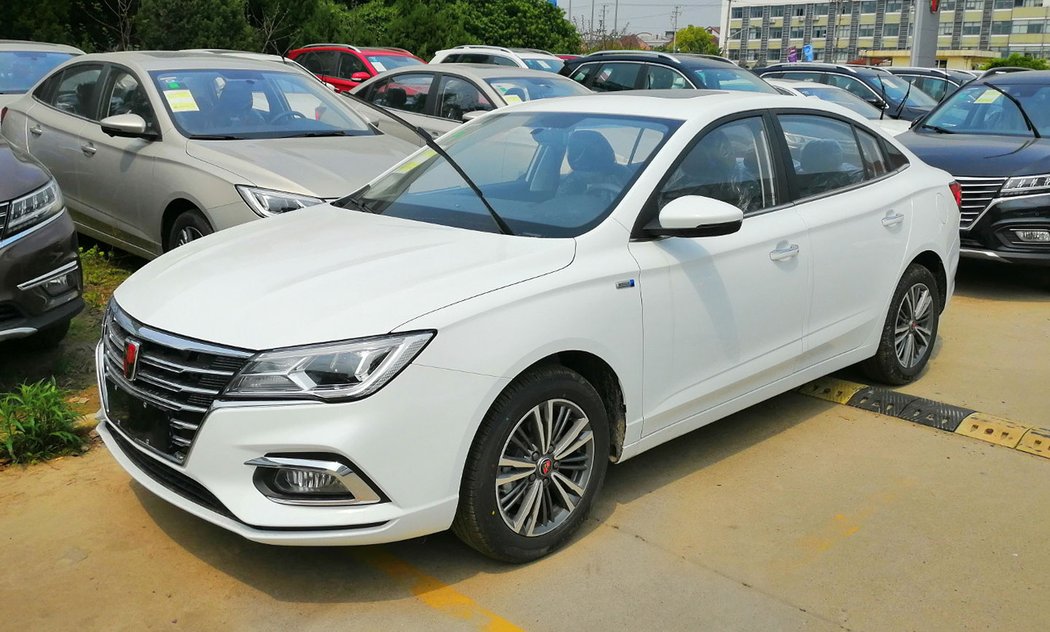 Roewe i5