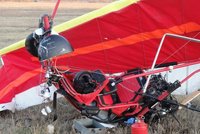 Na Vysočině spadla dvě rogala: Oba piloti skončili v nemocnici