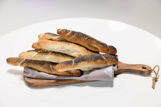Poctivé domácí pečivo podle Josefa Maršálka: Vyzkoušejte křupavé rohlíky, dokonalý chleba nebo dalamánky 