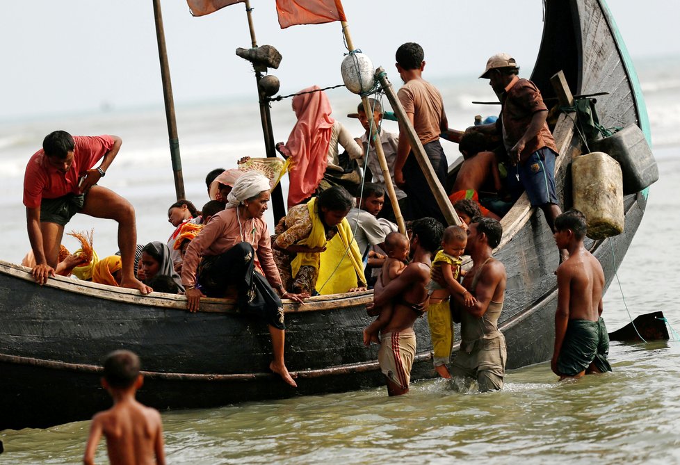 Rohingyjští uprchlíci prchají ze země.