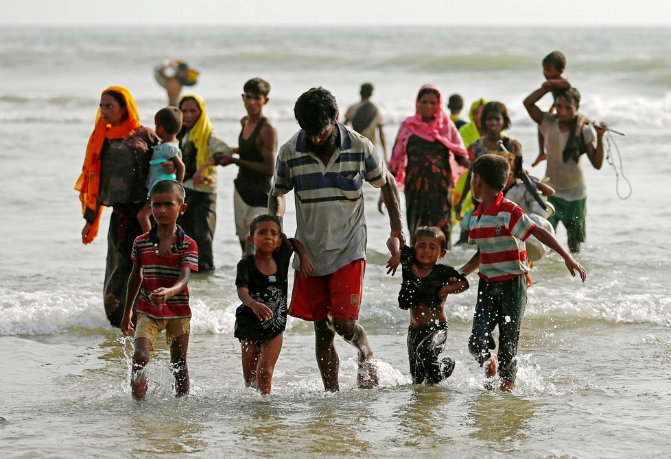 Rohingyjští uprchlíci prchají ze země.