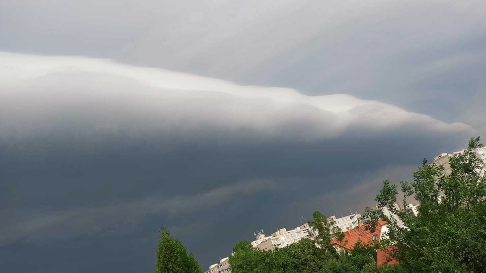 Bouřka na Chodově (20. června 2022)