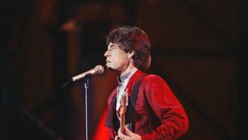 Byl nalezen ztracený duet Micka Jaggera a Carly Simon: Na veřejnosti nikdy nezazněl
