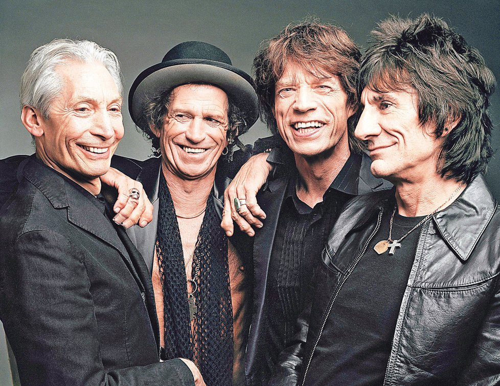 Kapela Rolling Stones celý život propila - zleva: Watts, Richards, Jagger, Wood.