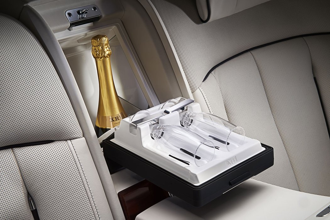 Rolls-Royce Phantom Privacy Suite