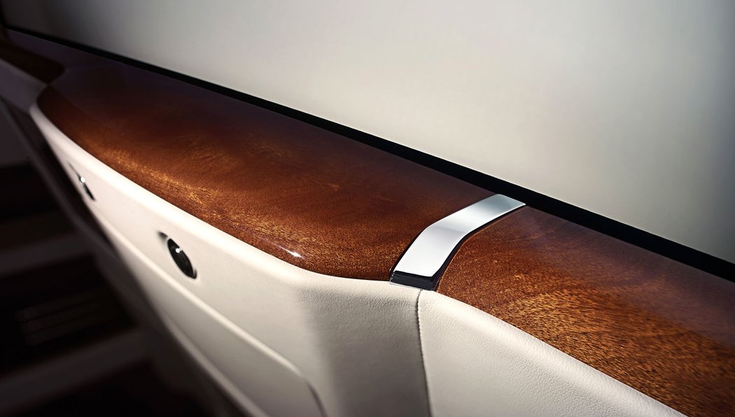 Rolls-Royce Phantom Privacy Suite