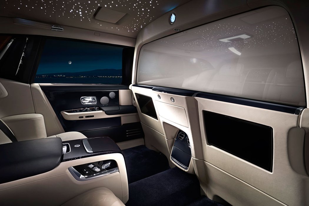 Rolls-Royce Phantom Privacy Suite