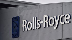 Britská strojírenská firma Rolls-Royce navrhla systém elektrického pohonu s vertikálním vzletem a přistáním pro létající taxi, které by mohlo přepravovat čtyři až pět osob.