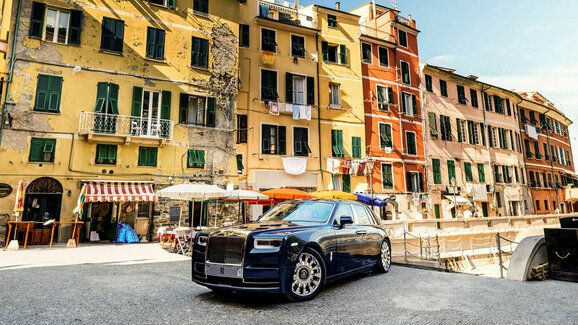 Nový Rolls-Royce Phantom oslavuje italské vesnice a vinařství. Je jediný na světě