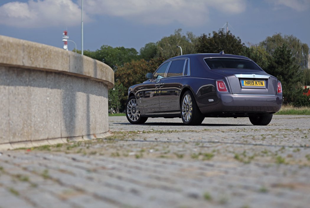 Rolls-Royce Phantom Extended Wheelbase