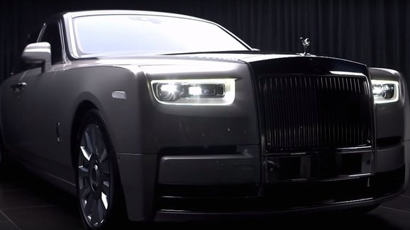 Rolls-Royce představil osmou generaci Phantomu. Co nového přináší definice luxusu?