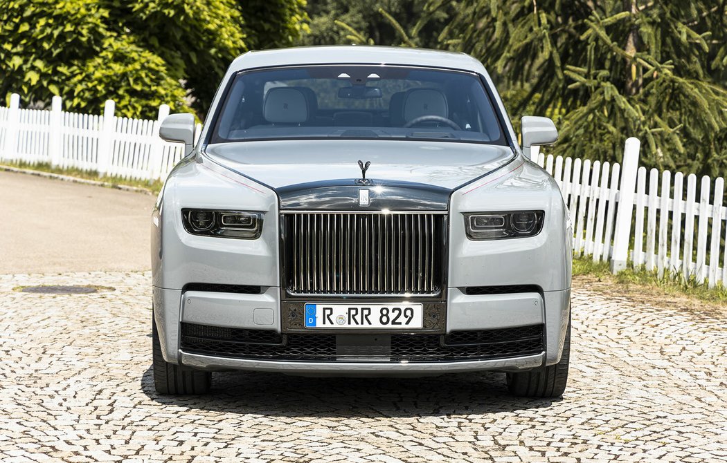 Rolls-Royce Phantom V12
