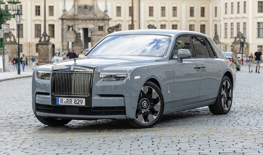 Rolls-Royce Phantom V12