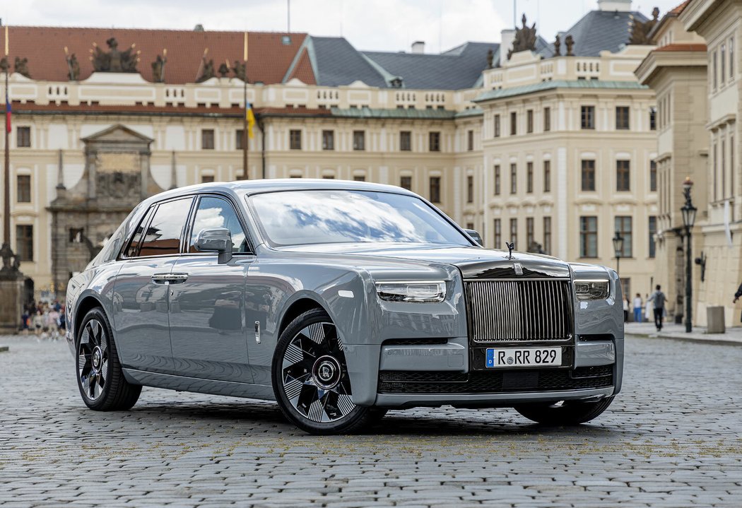 Rolls-Royce Phantom V12
