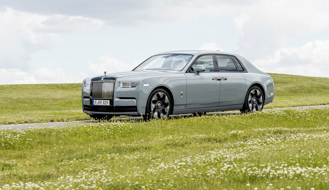 Rolls-Royce Phantom V12