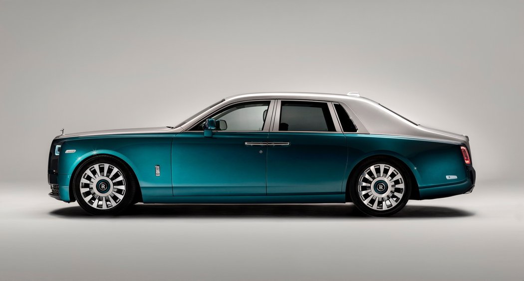 Rolls-Royce Phantom Iridescent Opulence