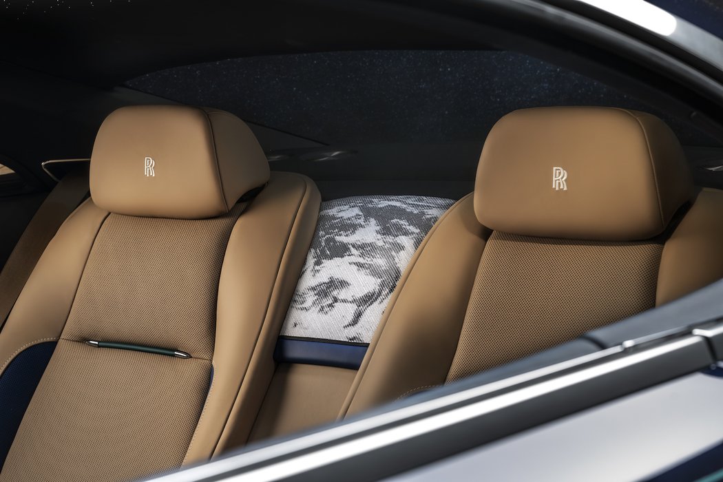 Rolls-Royce Wraith Inspired By Earth