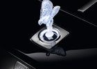 EU zakázala podsvícenou sošku Rolls-Royce, prý jde o světelné znečištění