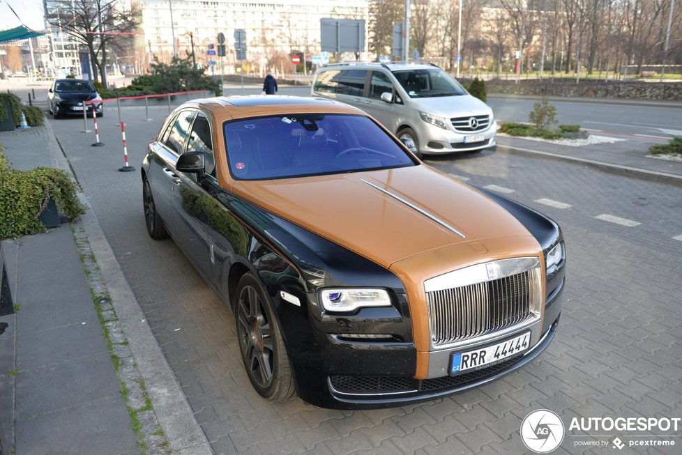Rolls-Royce Ghost Rostislava Zorikovova s českou SPZ.