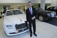 Luxusní limuzíny překonávají krizi: Rolls-Royce prodal nejvíce aut za 7 let