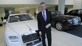 Výkonný ředitel Rolls-Royce Torsten Mueller-Oetvoes oznámil nárůst prodeje aut této luxusní značky.