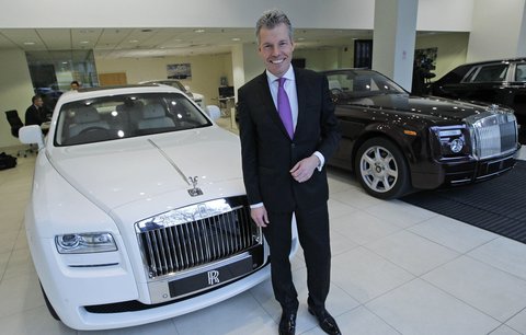 Luxusní limuzíny překonávají krizi: Rolls-Royce prodal nejvíce aut za 7 let