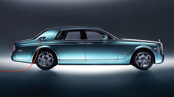 Elektrický Rolls-Royce skutečně dorazí. Musí se ale vyřešit jeden háček