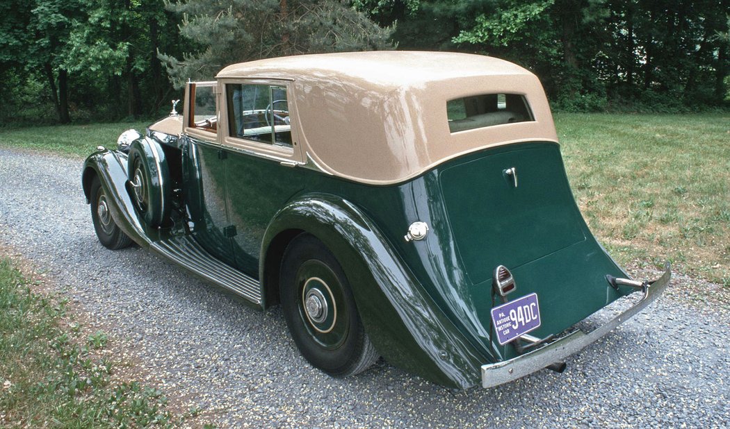 Rolls-Royce Phantom III Sedanca de Ville by Barker 1937