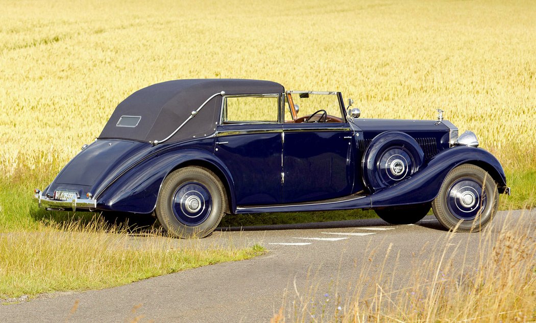 Rolls-Royce Phantom III Drophead Coupe by Vanden Plas 1937